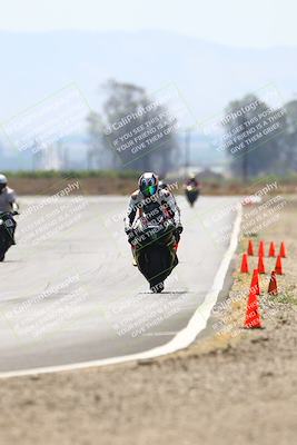 media/Jun-07-2025-TrackDaz (Sat) [[4413525952]]/C Group/240pm (Turn 9)/